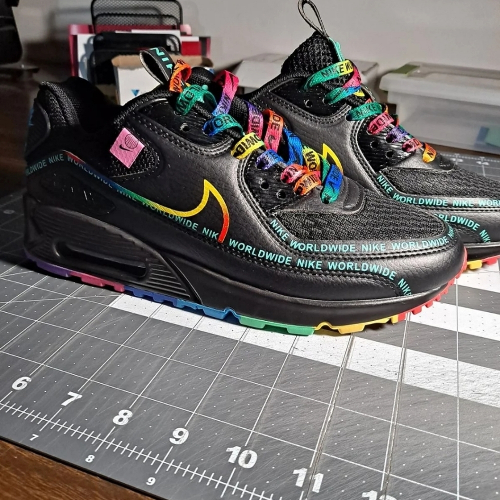 Women Air Max 90 Size 7